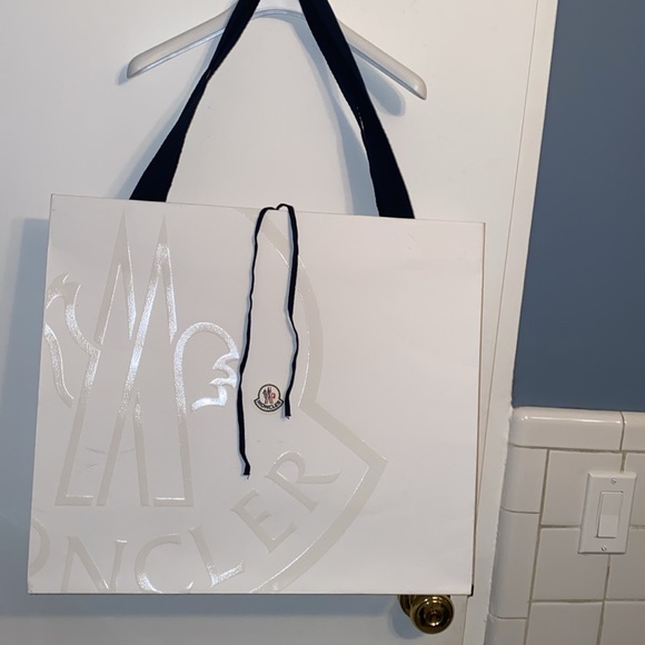 New MONCLER shopping bag, hanging garment bag and hanger Authentic 💯 - Picture 6 of 11